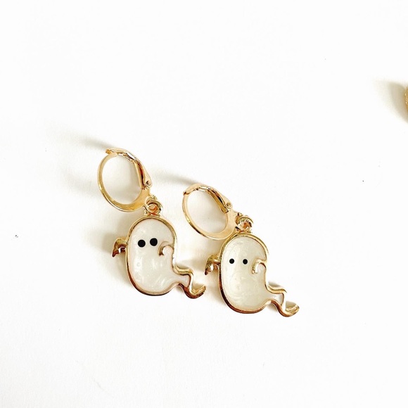 SPOOPY Huggie hoops - Picture 2 of 4